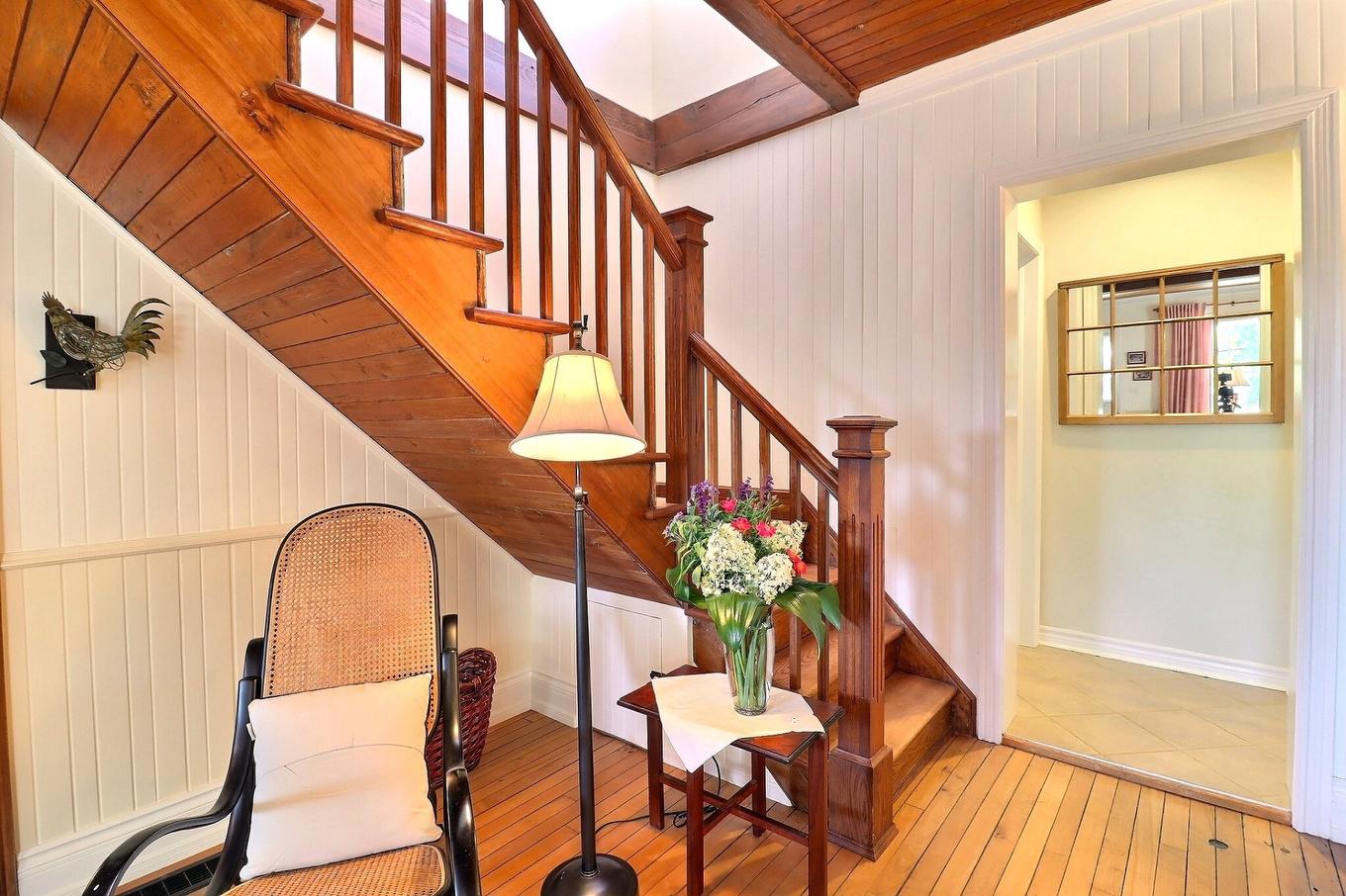 Staircase - 987 Ch. De La Montagne, Mont-Saint-Hilaire, QC - Indoor Photo Showing Other Room