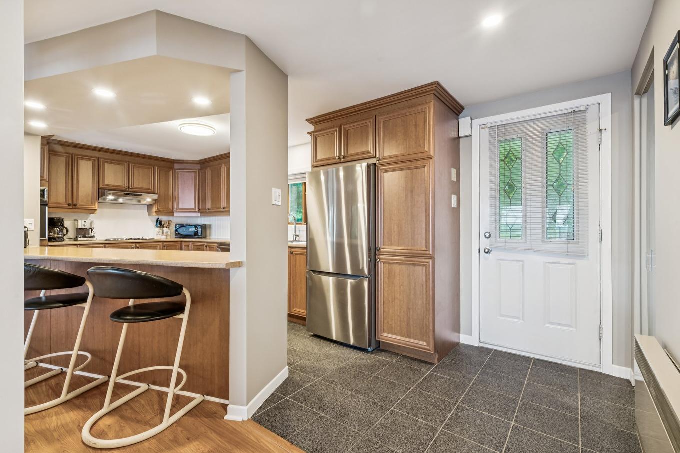 Hall - 724 Av. De Venise O., Venise-En-Québec, QC - Indoor Photo Showing Kitchen
