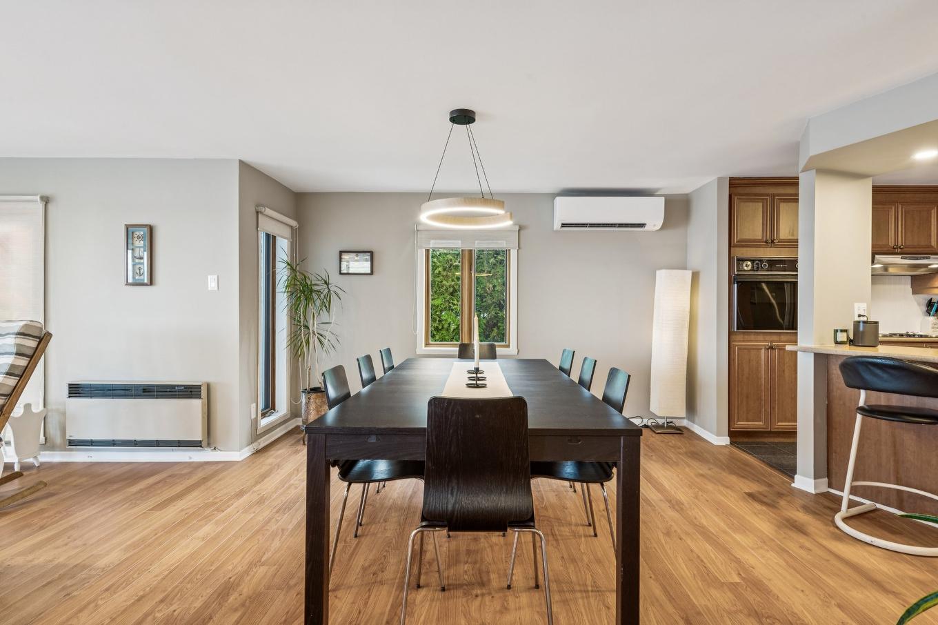 Dining room - 724 Av. De Venise O., Venise-En-Québec, QC - Indoor Photo Showing Other Room