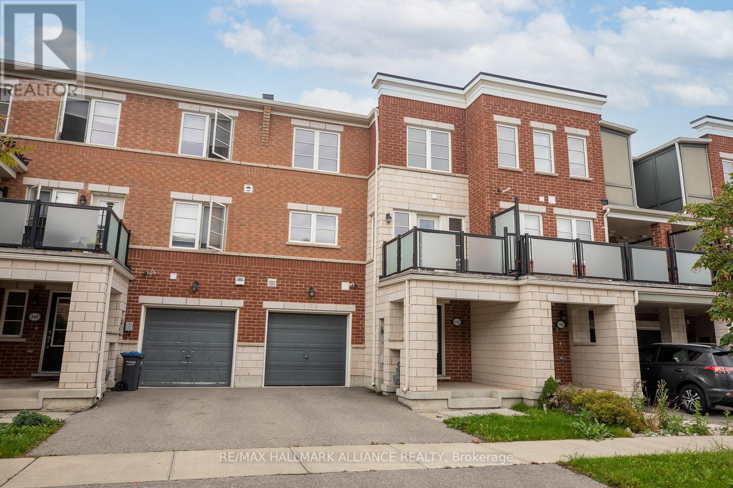 142 Baycliffe Crescent, Brampton, ON - Outdoor With Facade