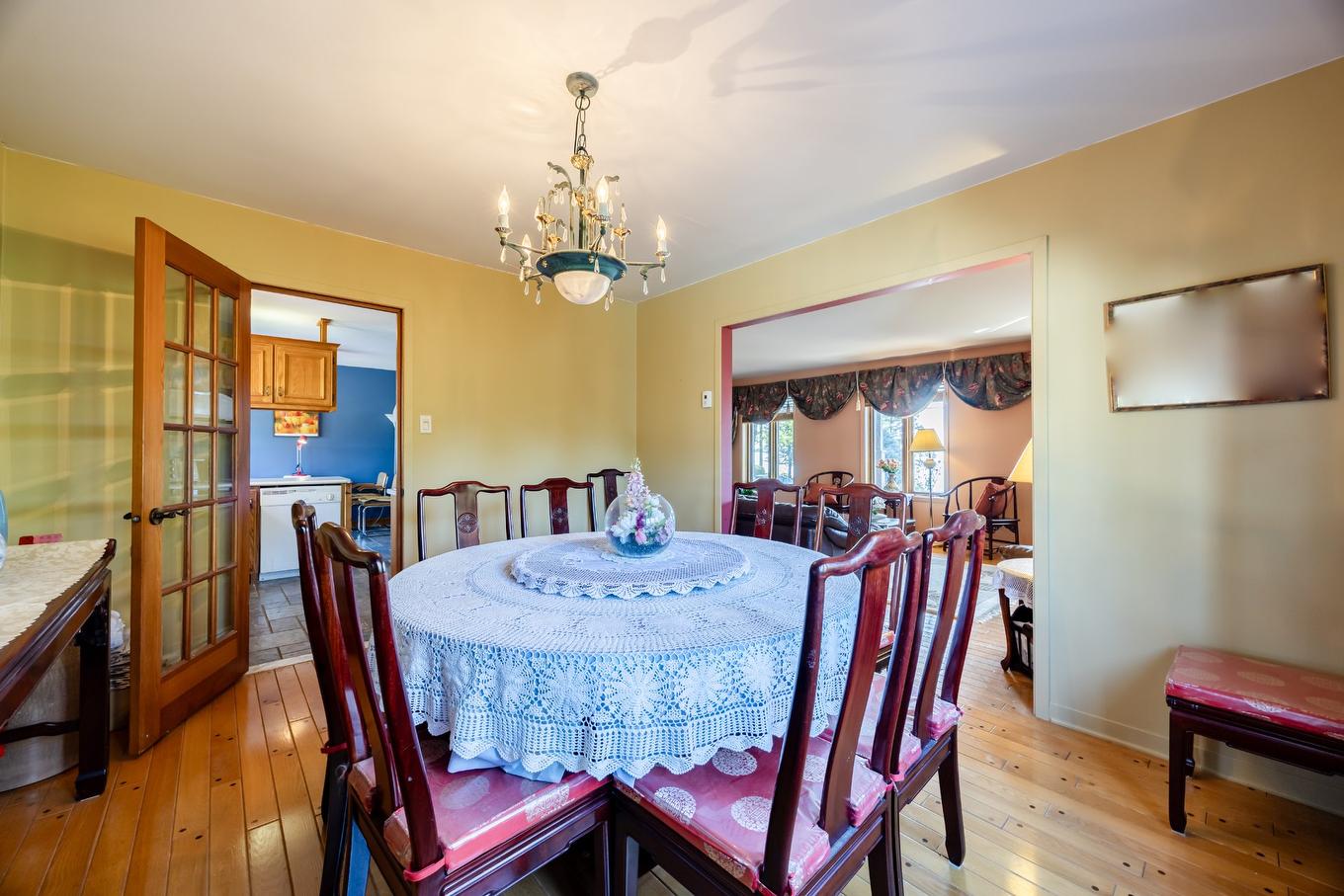 Dining room - 104 Ch. Du Vieux-Moulin, Notre-Dame-De-L'Île-Perrot, QC - Indoor Photo Showing Dining Room