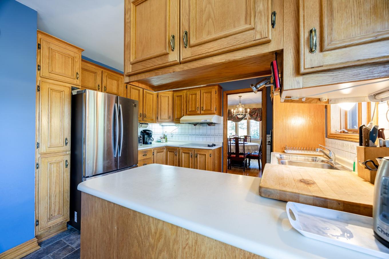 Kitchen - 104 Ch. Du Vieux-Moulin, Notre-Dame-De-L'Île-Perrot, QC - Indoor Photo Showing Kitchen