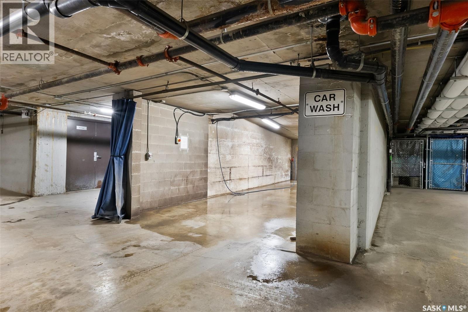 311 5301 Universal Crescent, Regina, SK - Indoor