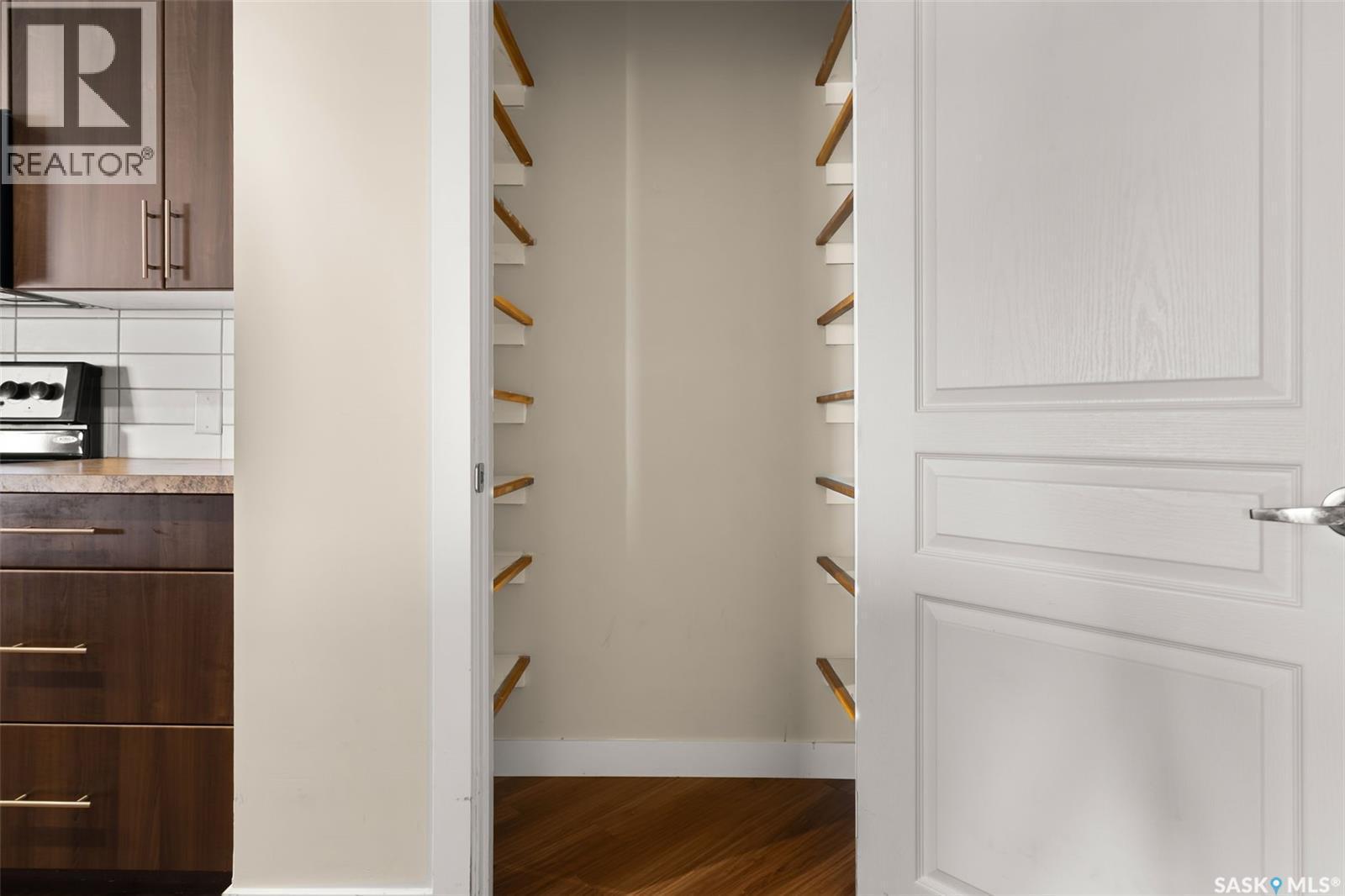 311 5301 Universal Crescent, Regina, SK - Indoor Photo Showing Other Room