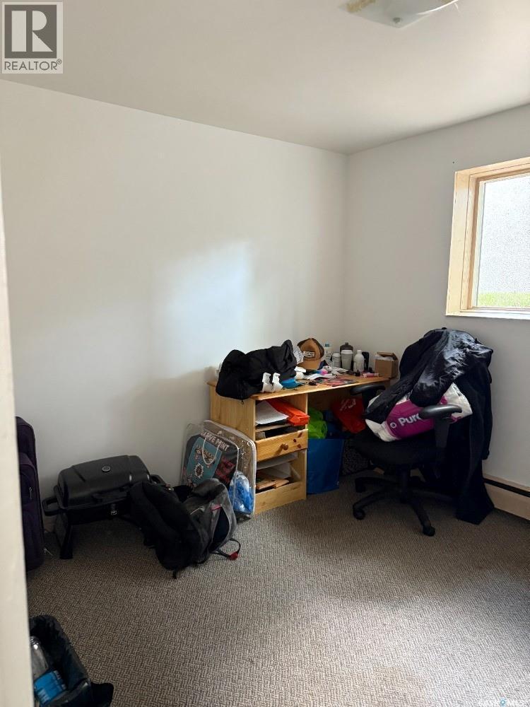 616 28Th Street E, Prince Albert, SK - Indoor Photo Showing Other Room