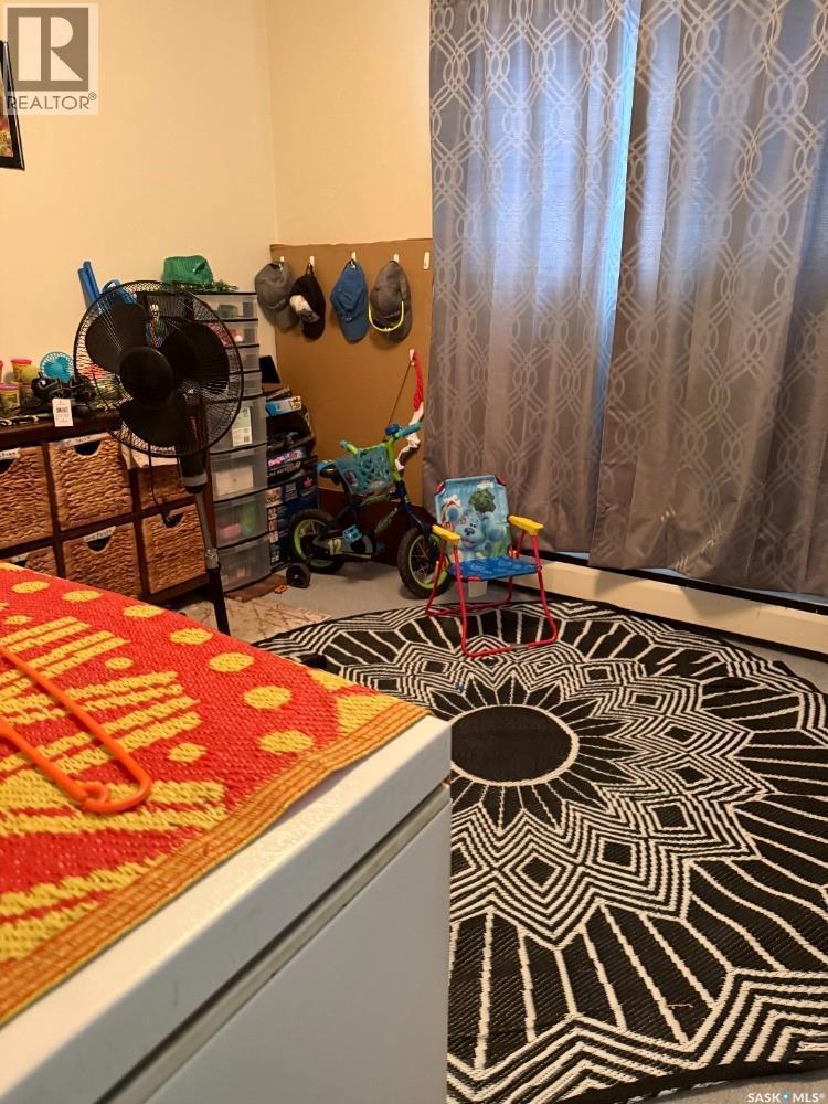 616 28Th Street E, Prince Albert, SK - Indoor Photo Showing Other Room