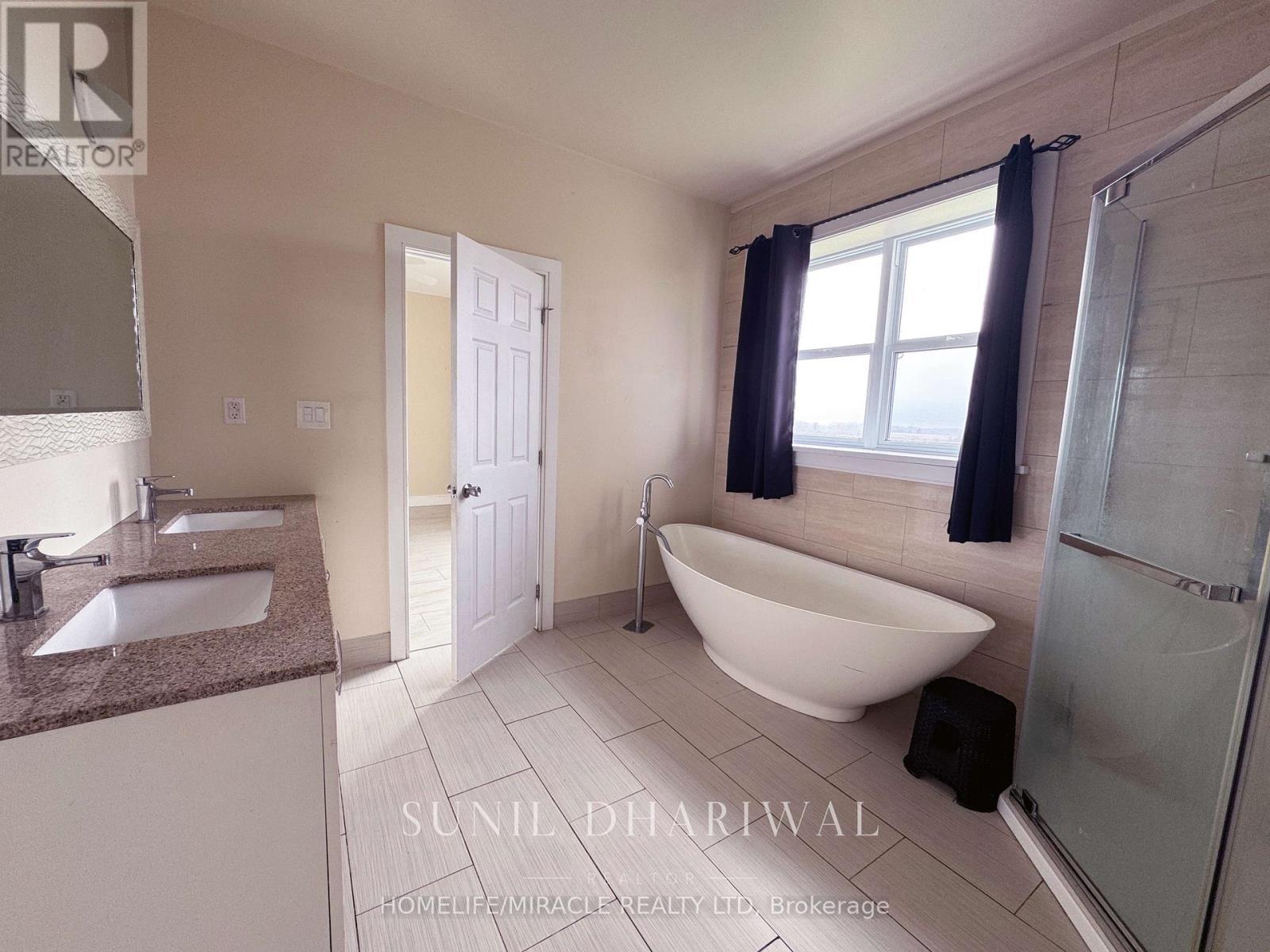433108 4Th Line, Amaranth, ON - Indoor Photo Showing Bathroom