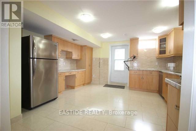 Bsmt - 27 Glenbury Drive, Vaughan, ON - Indoor Photo Showing Kitchen
