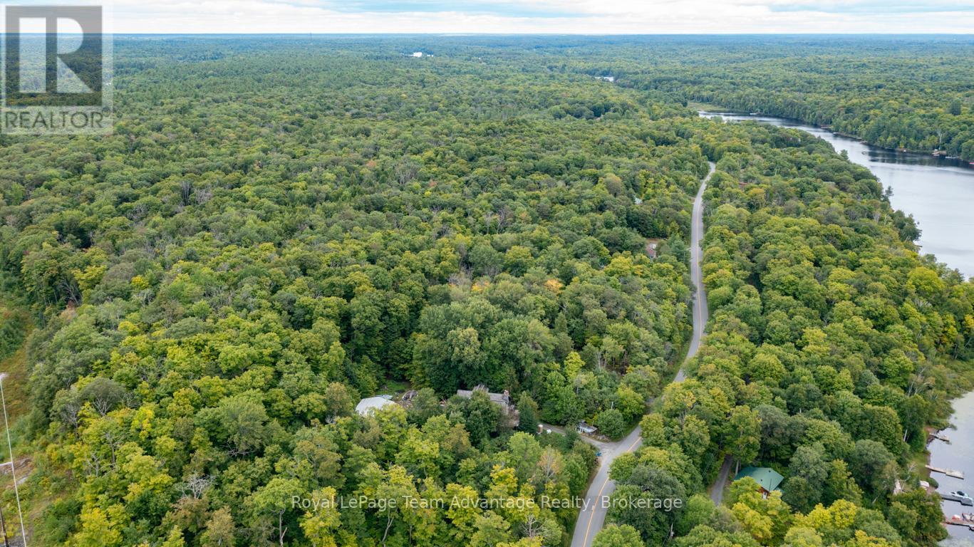 33 Pinewood Road, Mcdougall, ON