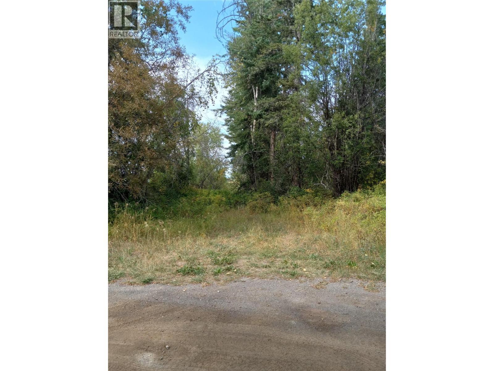 parking area - Hitchcock Road, Vernon, BC