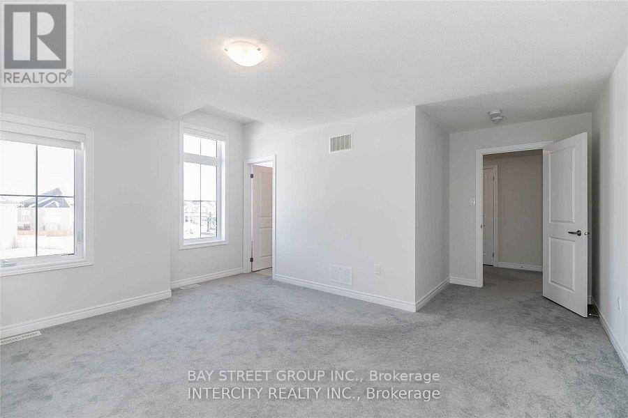 1809 Emberton Way, Innisfil, ON - Indoor Photo Showing Other Room