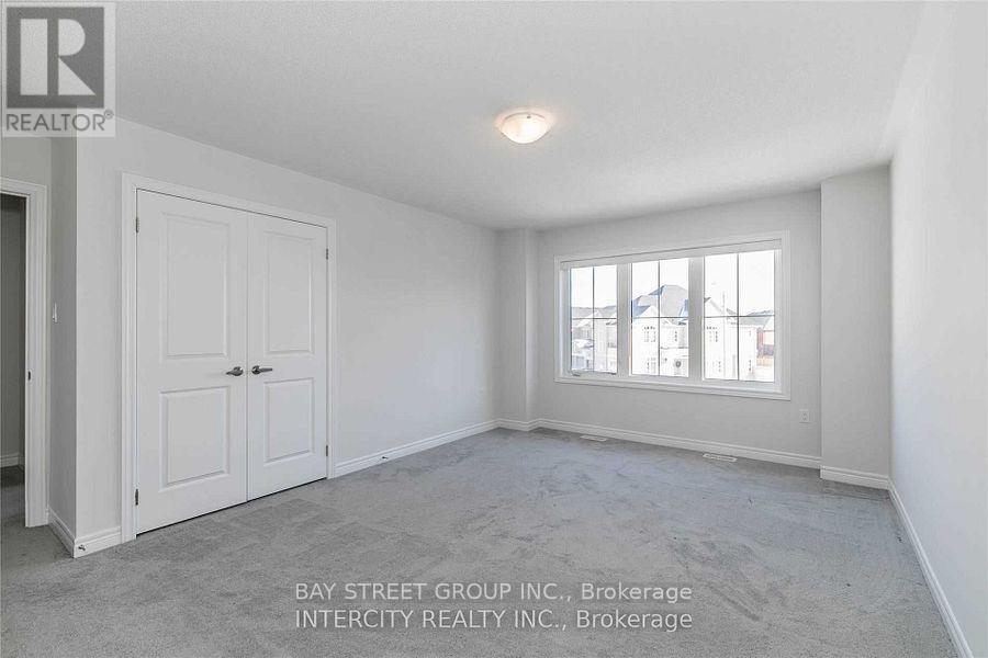 1809 Emberton Way, Innisfil, ON - Indoor Photo Showing Other Room