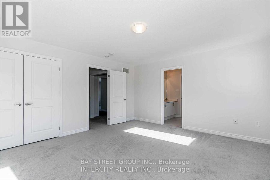 1809 Emberton Way, Innisfil, ON - Indoor Photo Showing Other Room