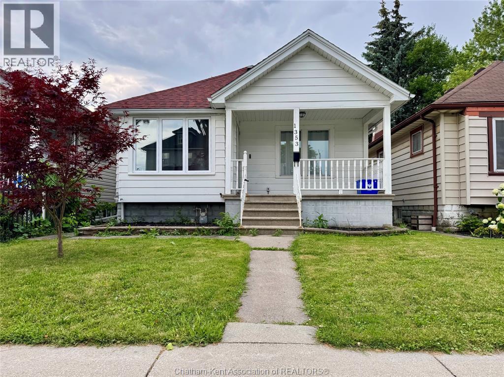 1353 Mckay Avenue, Windsor, ON - Outdoor With Deck Patio Veranda With Facade