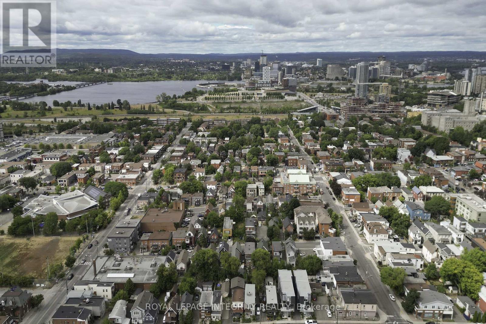202 Rochester Street, Ottawa, ON - Outdoor With View