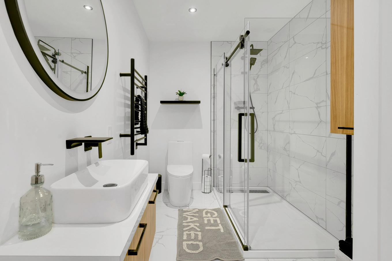 Salle de bains - 250 Rue D'Orion, Saint-Hippolyte, QC - Indoor Photo Showing Bathroom