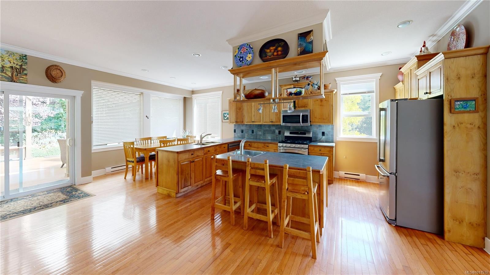 1784 Mussell Hts, Gabriola Island, BC