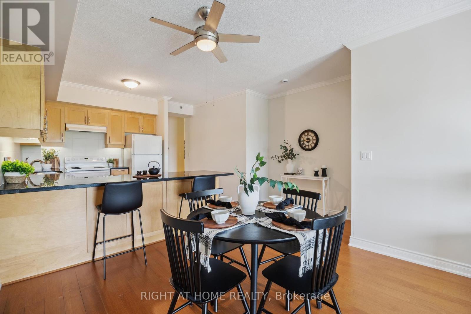 205 - 171 Shanly Street, Scugog (Port Perry), ON - Indoor