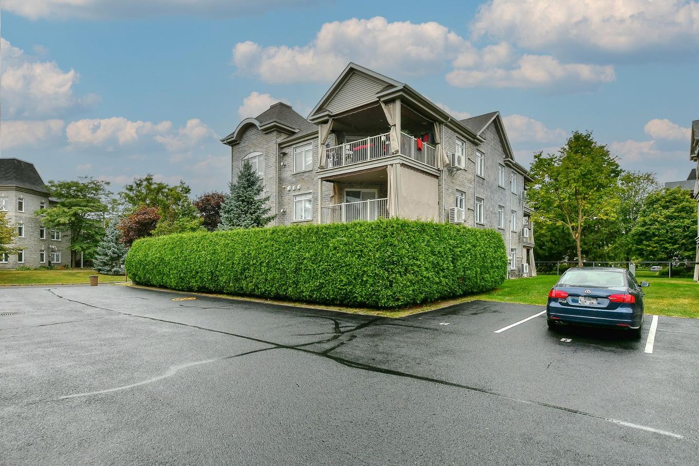 Stationnement - 106-47 37E Avenue E., Blainville, QC - Outdoor