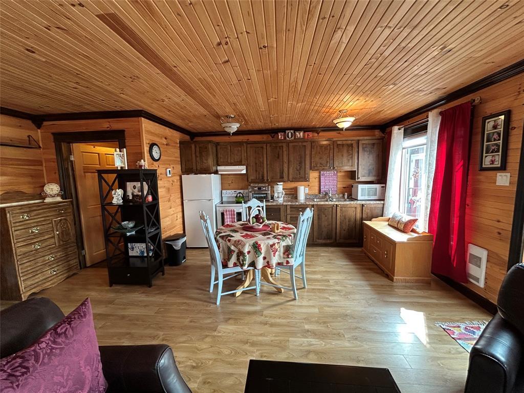 85 Main Road, Templeman, NL