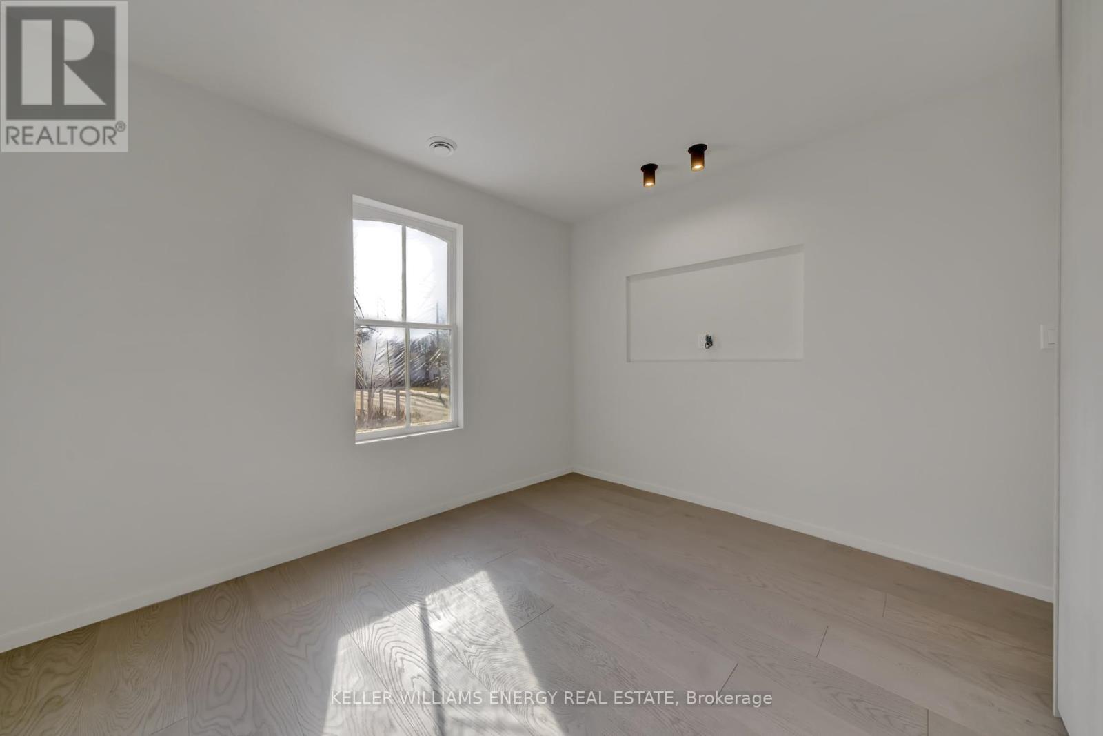 368 Picton Main Street N, Prince Edward County (Picton Ward), ON - Indoor Photo Showing Other Room