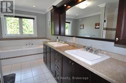 Guest 5 piece bath with tub -