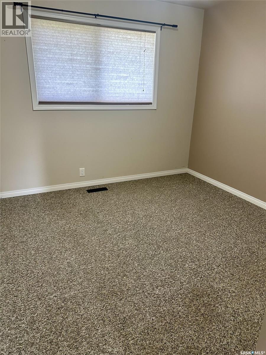 500 5Th Avenue, Leroy, SK - Indoor Photo Showing Other Room