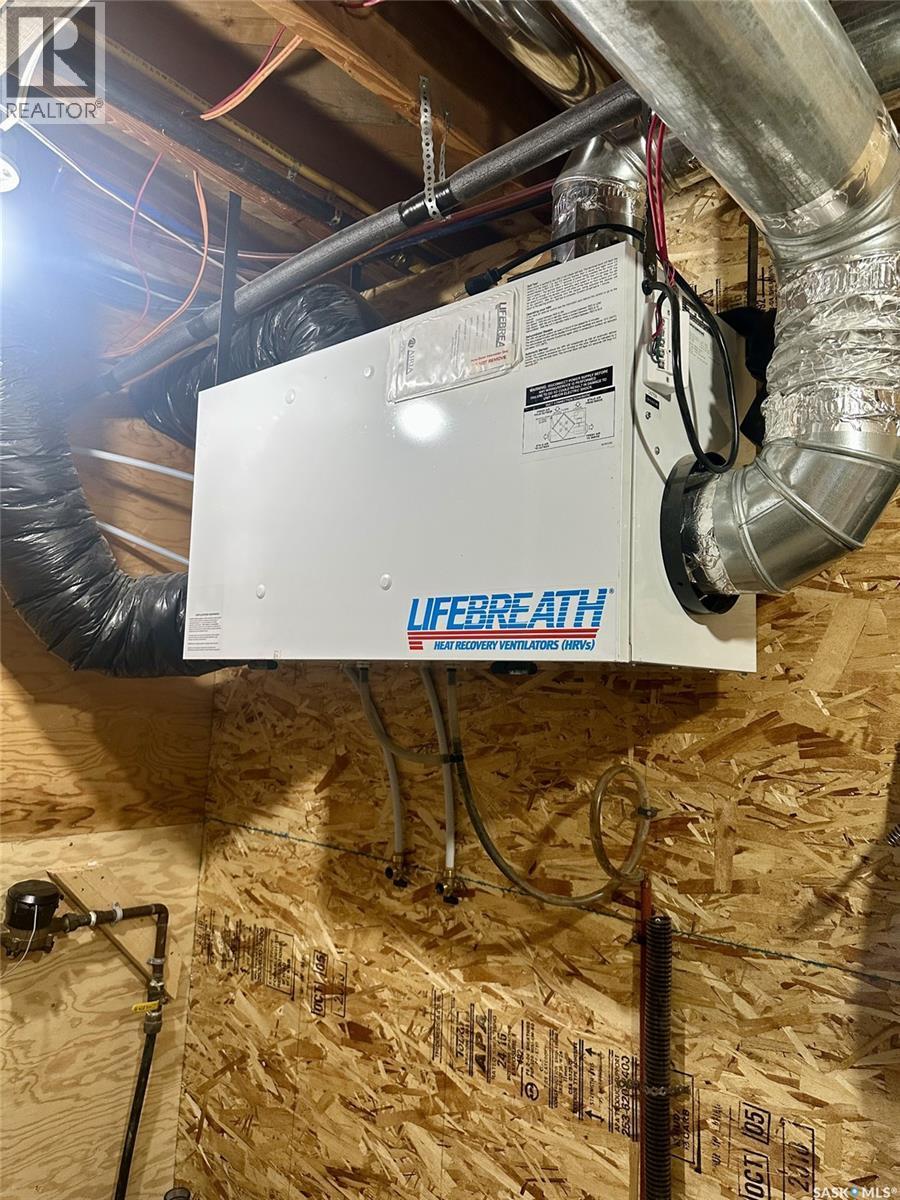 500 5Th Avenue, Leroy, SK - Indoor Photo Showing Basement