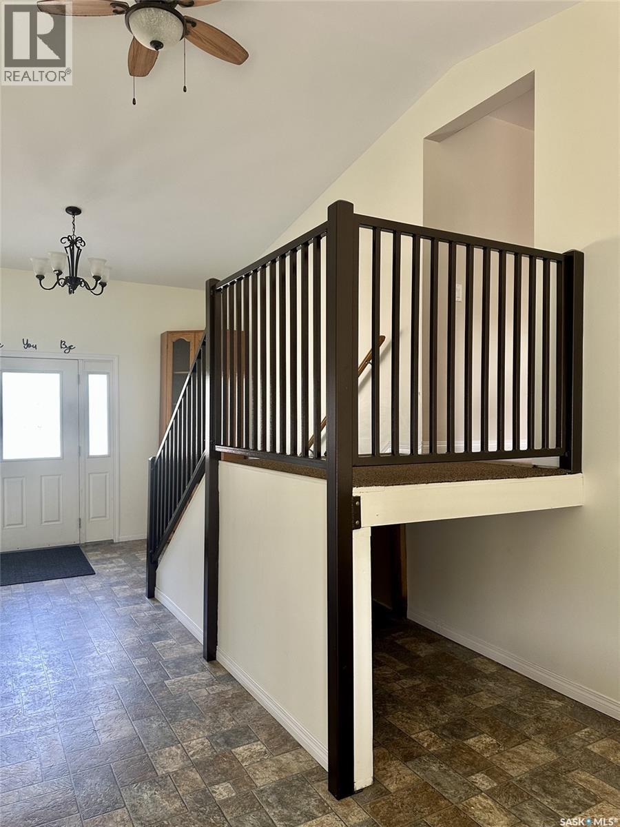 500 5Th Avenue, Leroy, SK - Indoor Photo Showing Other Room