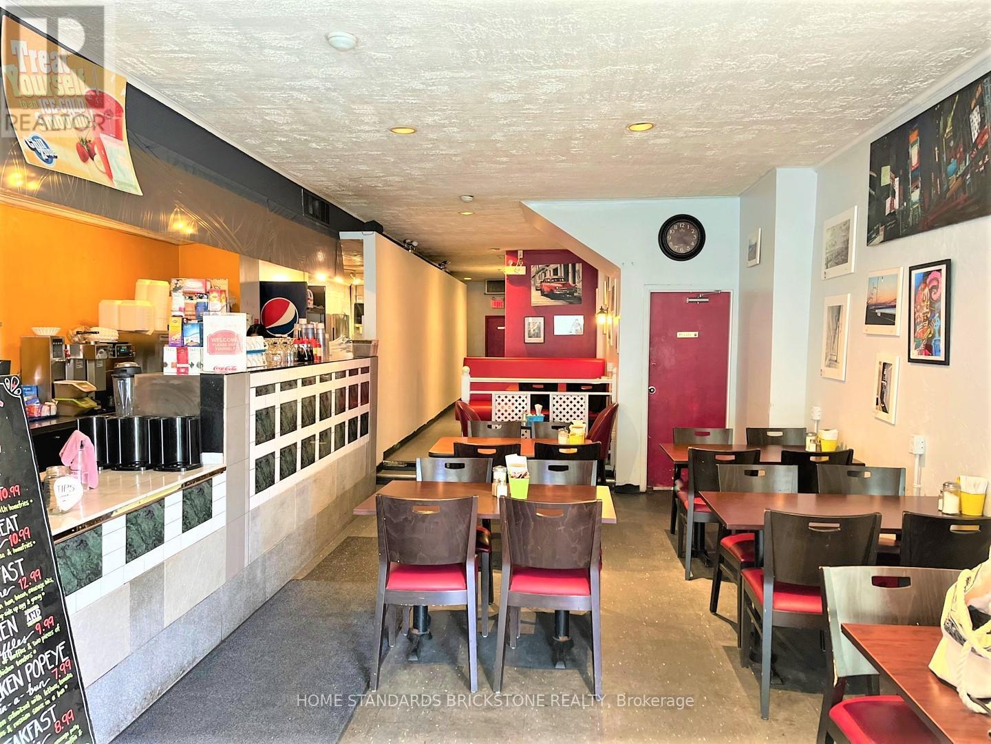 29 John Street N, Hamilton, ON