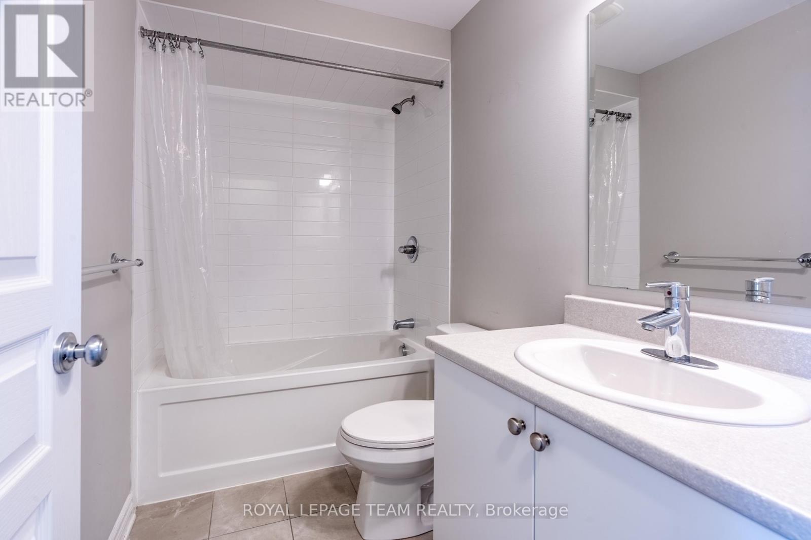 G - 1011 Beryl Private, Ottawa, ON - Indoor Photo Showing Bathroom