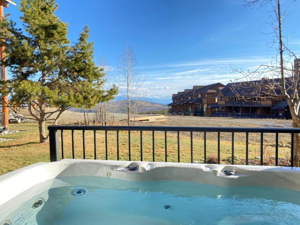 B2B-1351 Gerry Sorensen Way, Kimberley, BC - Outdoor With View