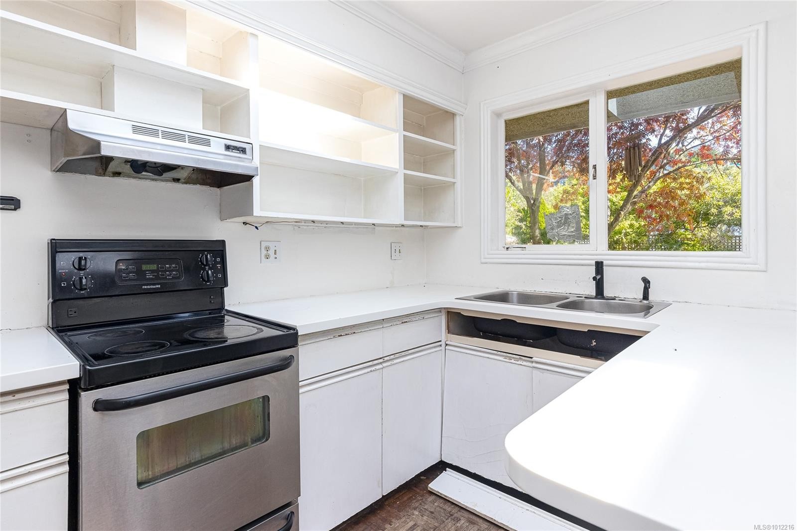 2078 Quimper St, Oak Bay, BC