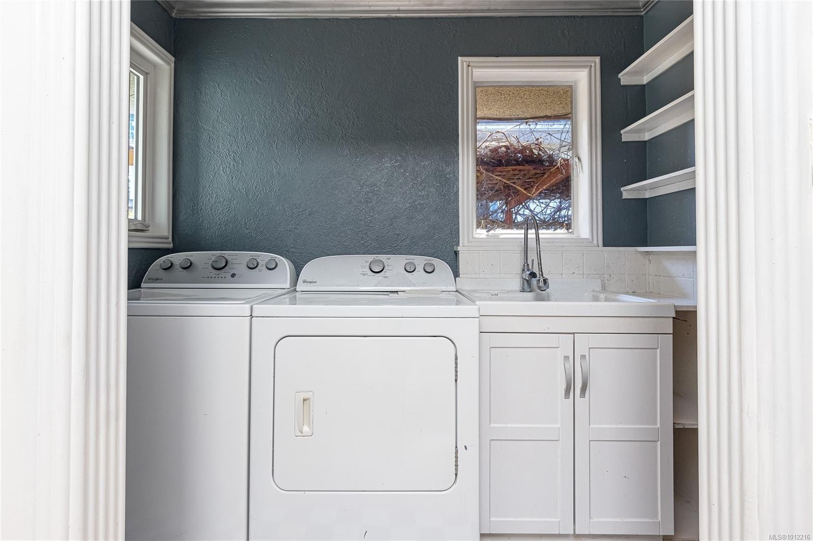 2078 Quimper St, Oak Bay, BC