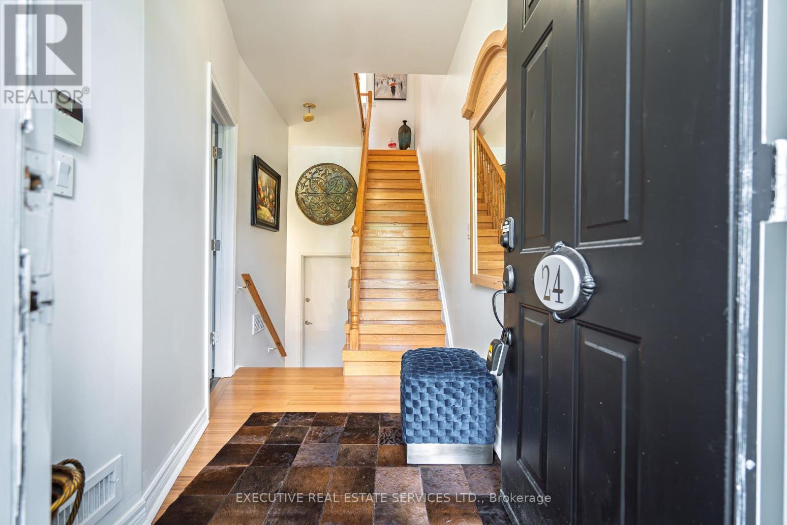 24 Michael Power Place, Toronto, ON - Indoor Photo Showing Other Room