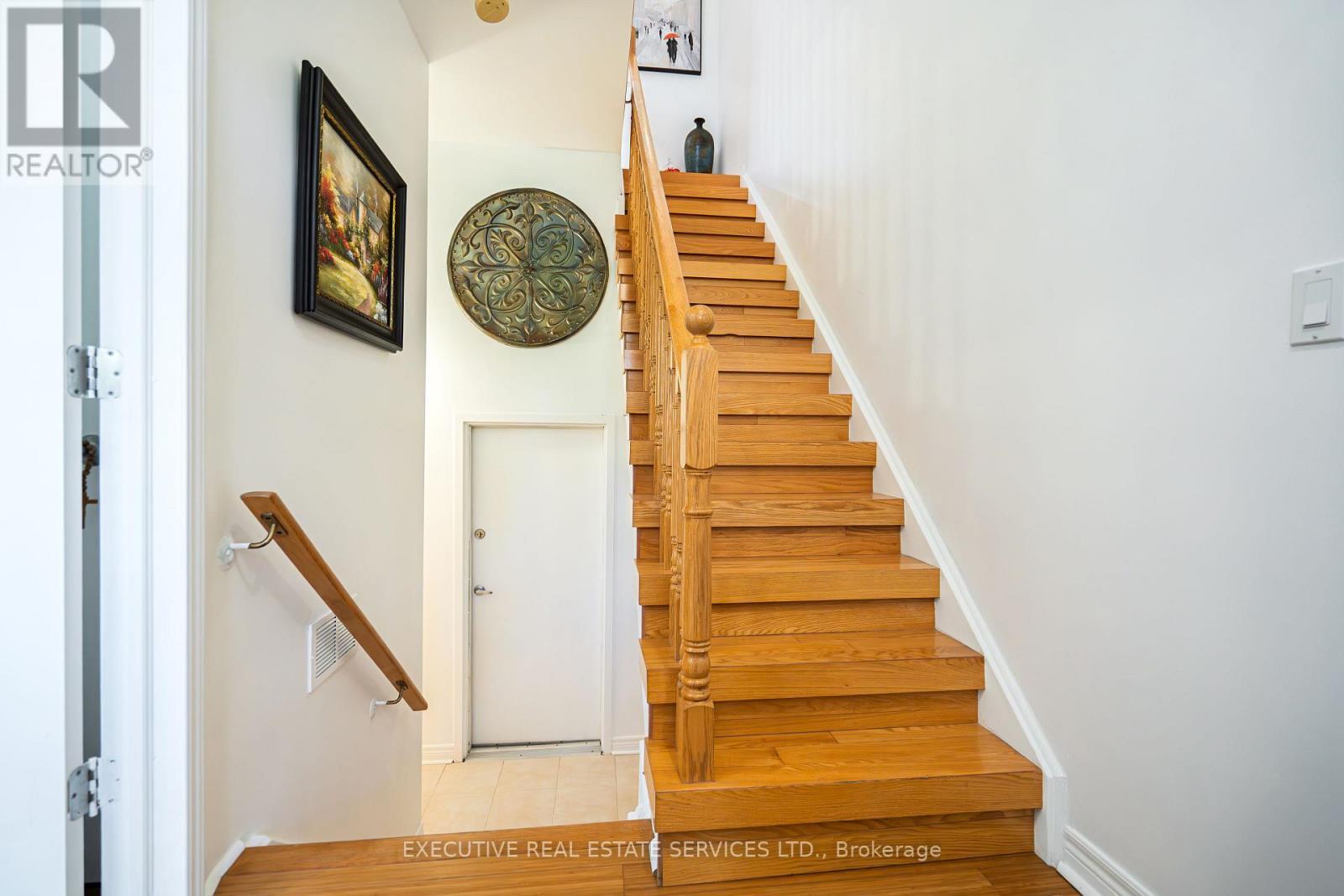 24 Michael Power Place, Toronto, ON - Indoor Photo Showing Other Room