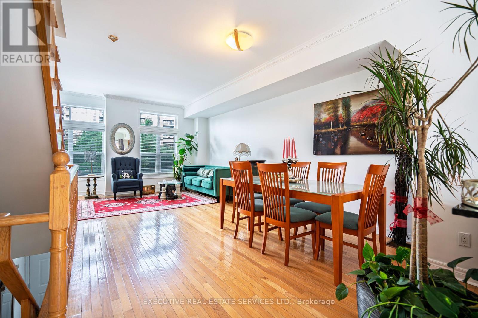 24 Michael Power Place, Toronto, ON - Indoor