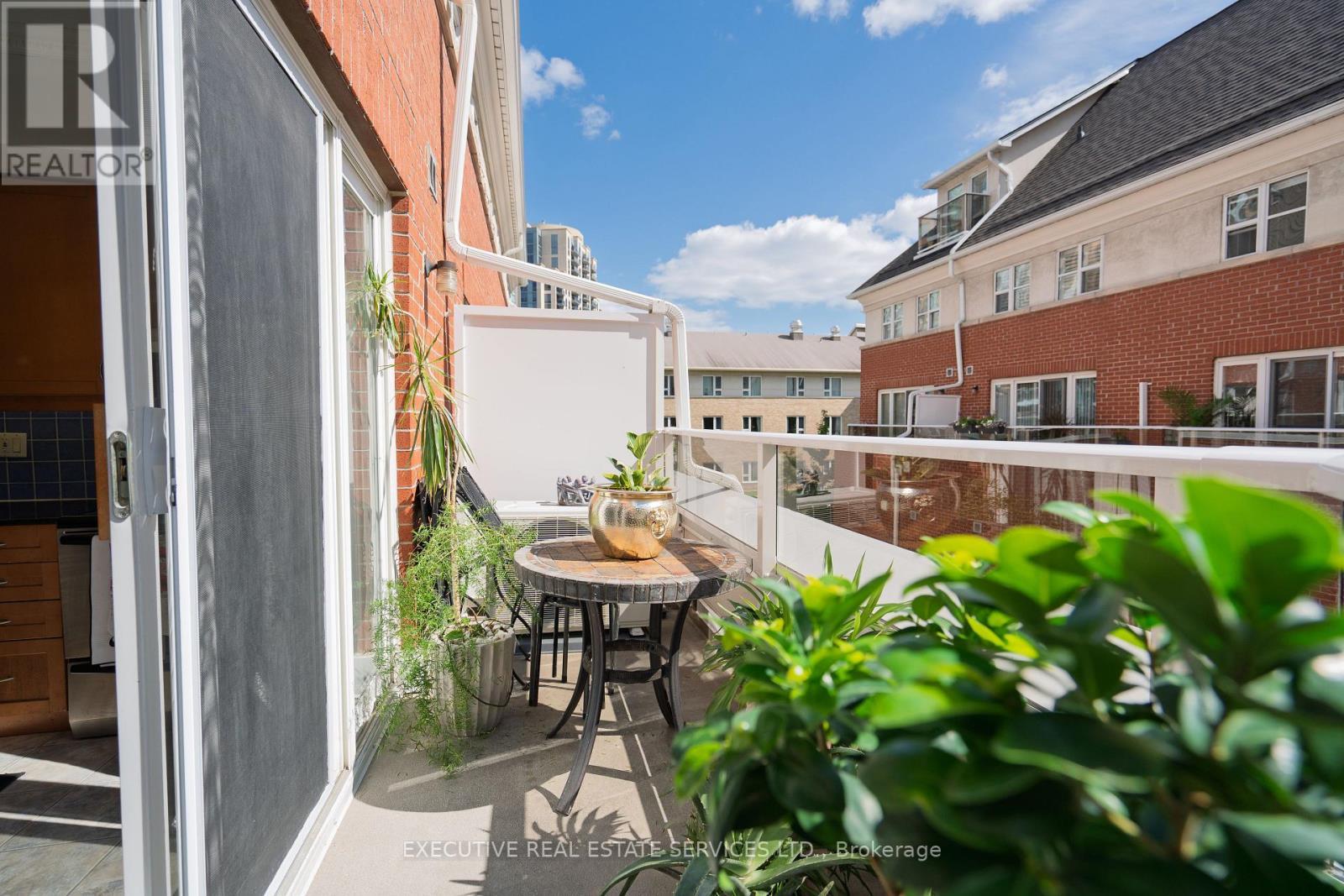 24 Michael Power Place, Toronto, ON - Outdoor With Exterior