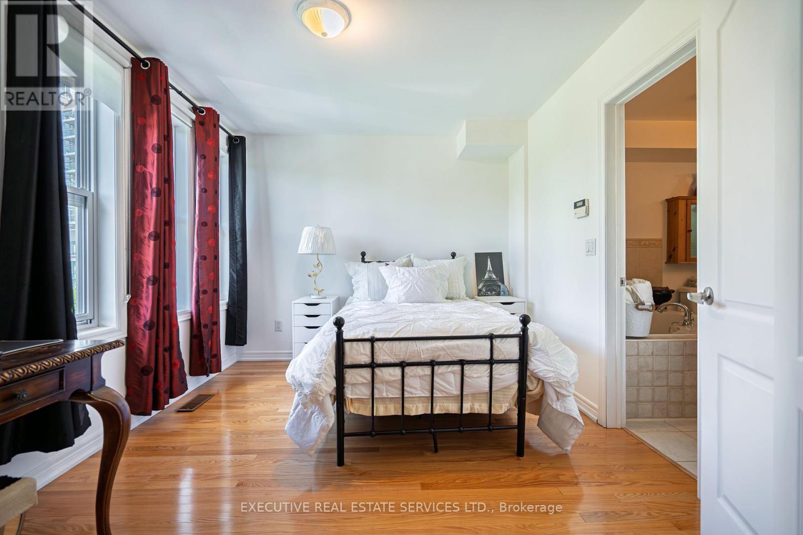 24 Michael Power Place, Toronto, ON - Indoor Photo Showing Bedroom