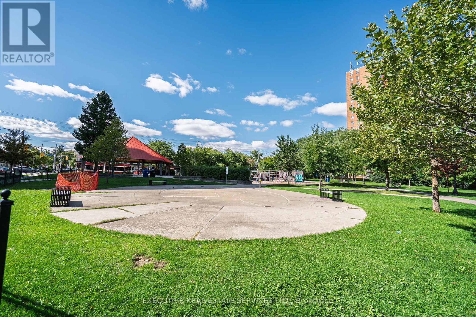 24 Michael Power Place, Toronto, ON - Outdoor