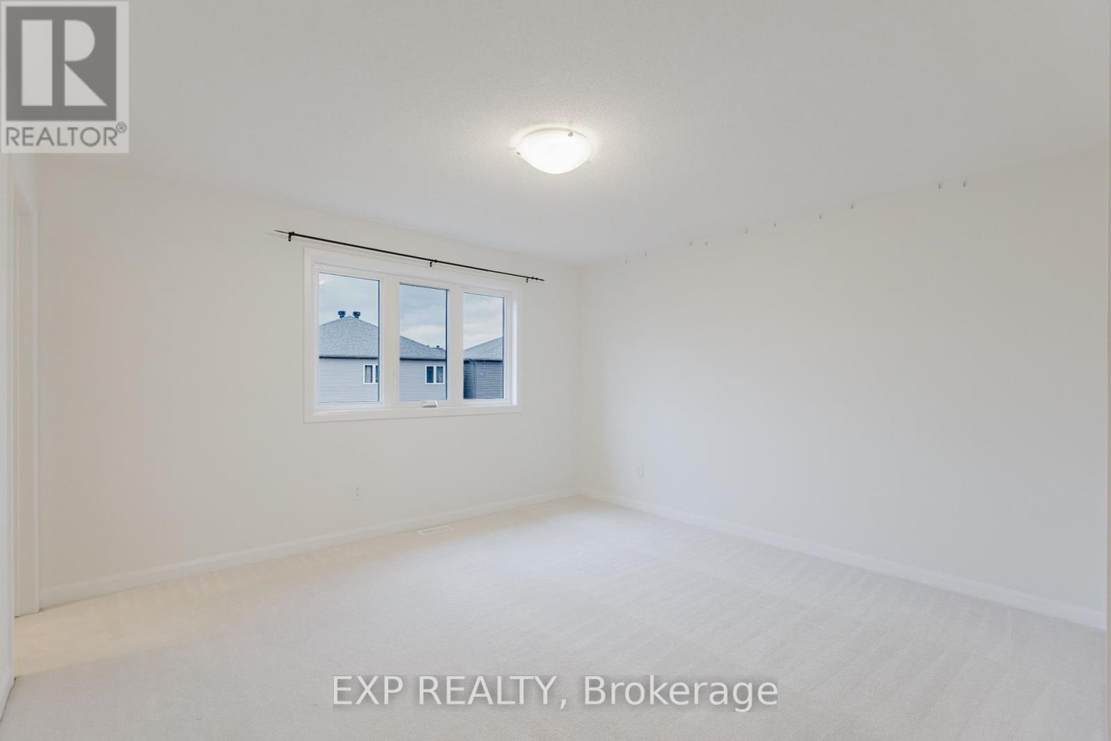 92 Natare Place, Ottawa, ON - Photo Showing Other Room