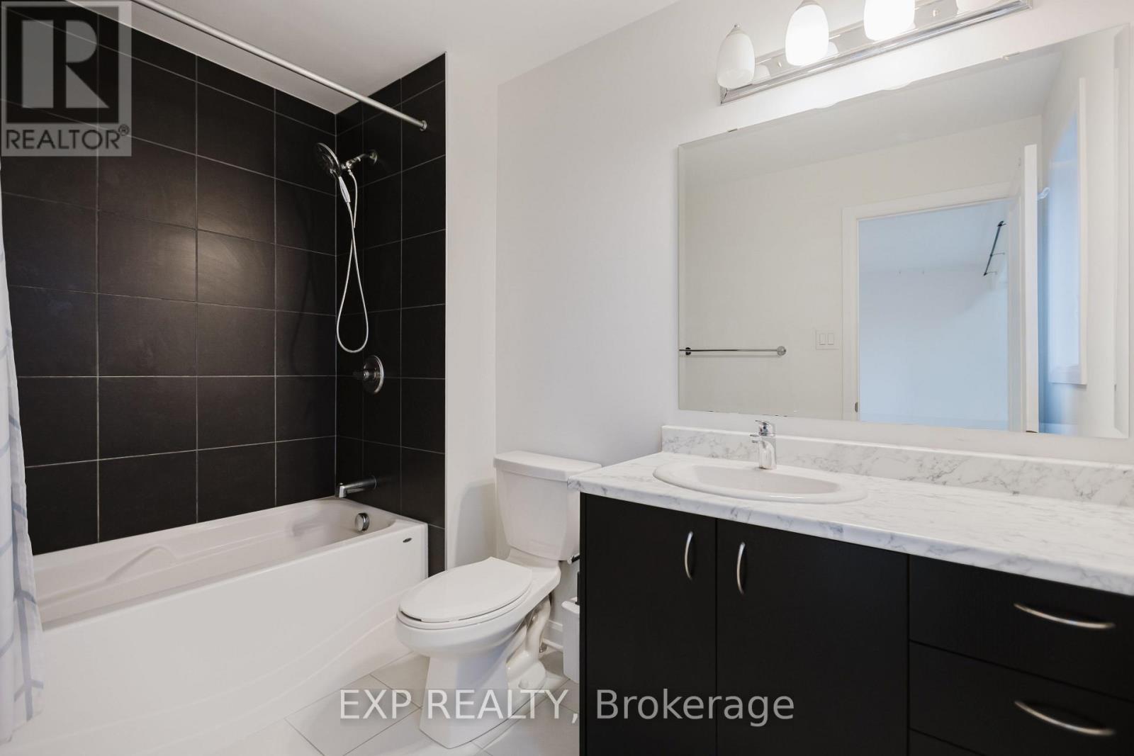 92 Natare Place, Ottawa, ON - Indoor Photo Showing Bathroom