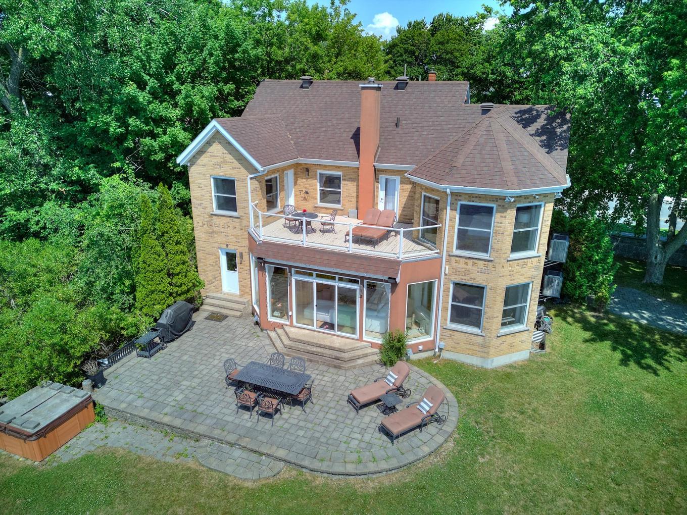 Photo aérienne - 8730 Boul. Lasalle, Montréal (Lasalle), QC - Outdoor