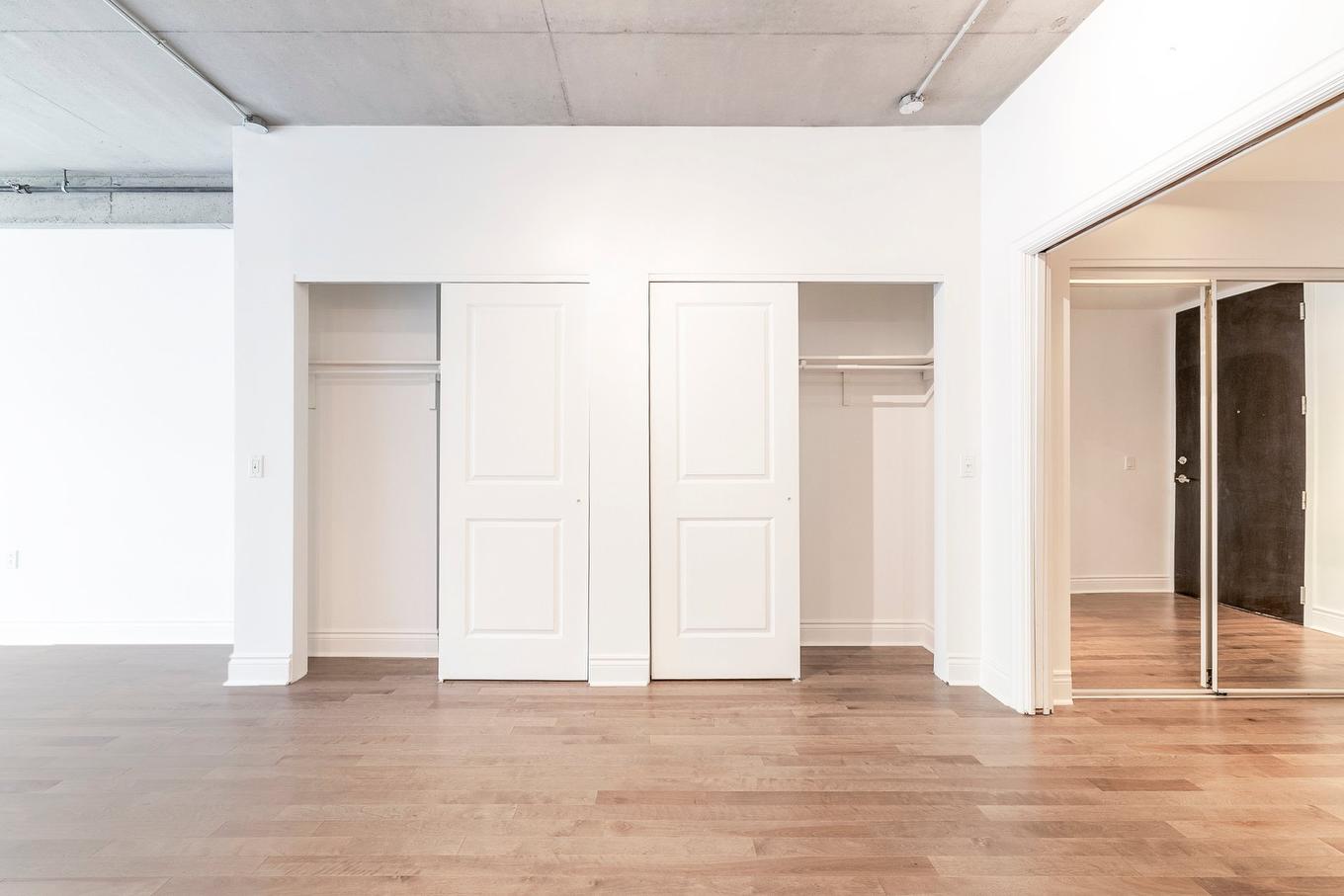 Rangement - 201-5255 Av. Du Parc, Montréal (Le Plateau-Mont-Royal), QC - Indoor Photo Showing Other Room