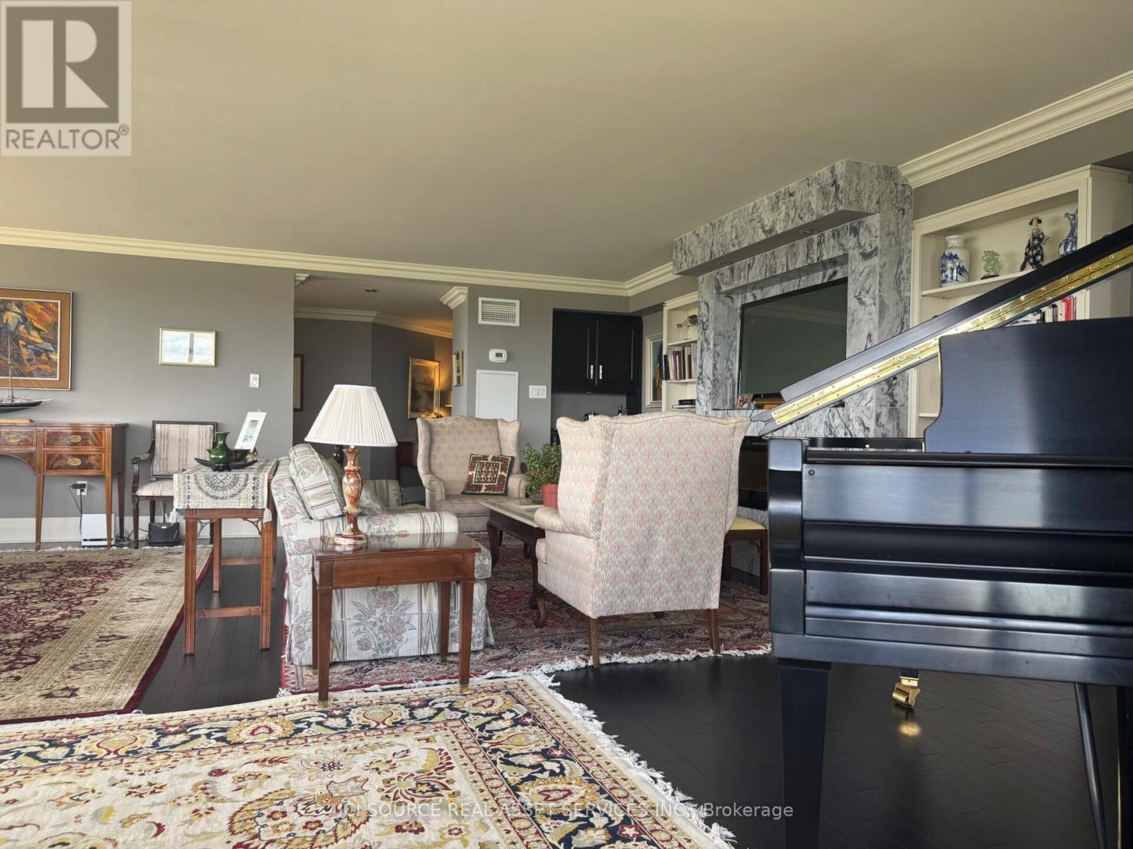 2703 - 2045 Lake Shore Boulevard W, Toronto, ON - Indoor