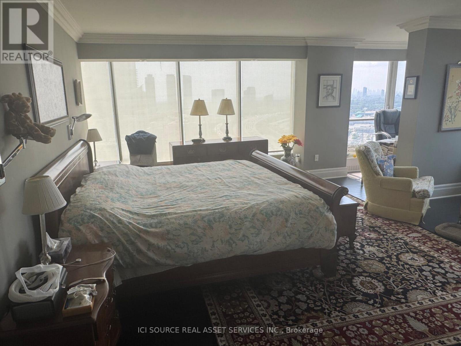 2703 - 2045 Lake Shore Boulevard W, Toronto, ON - Indoor Photo Showing Bedroom