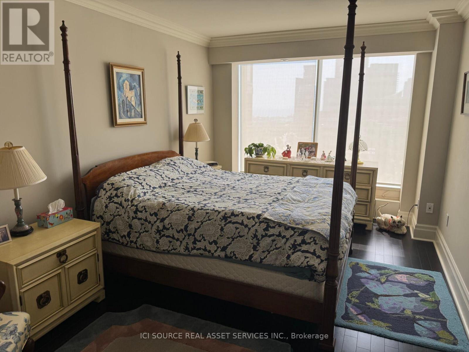 2703 - 2045 Lake Shore Boulevard W, Toronto, ON - Indoor Photo Showing Bedroom