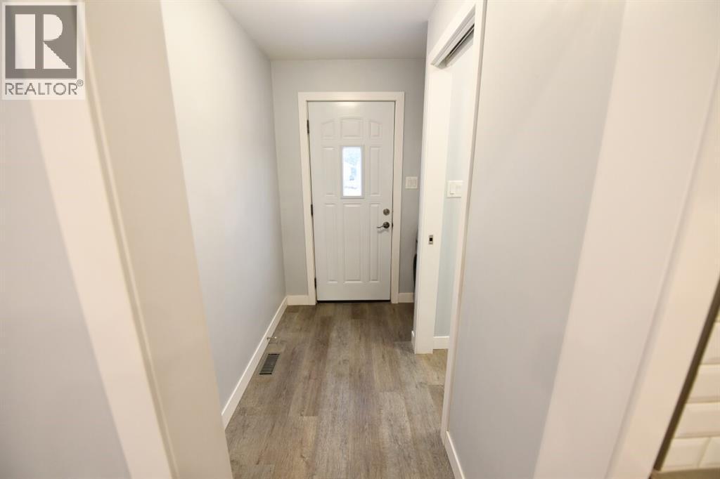 243 Brock Street South, Sarnia, ON - Indoor Photo Showing Other Room