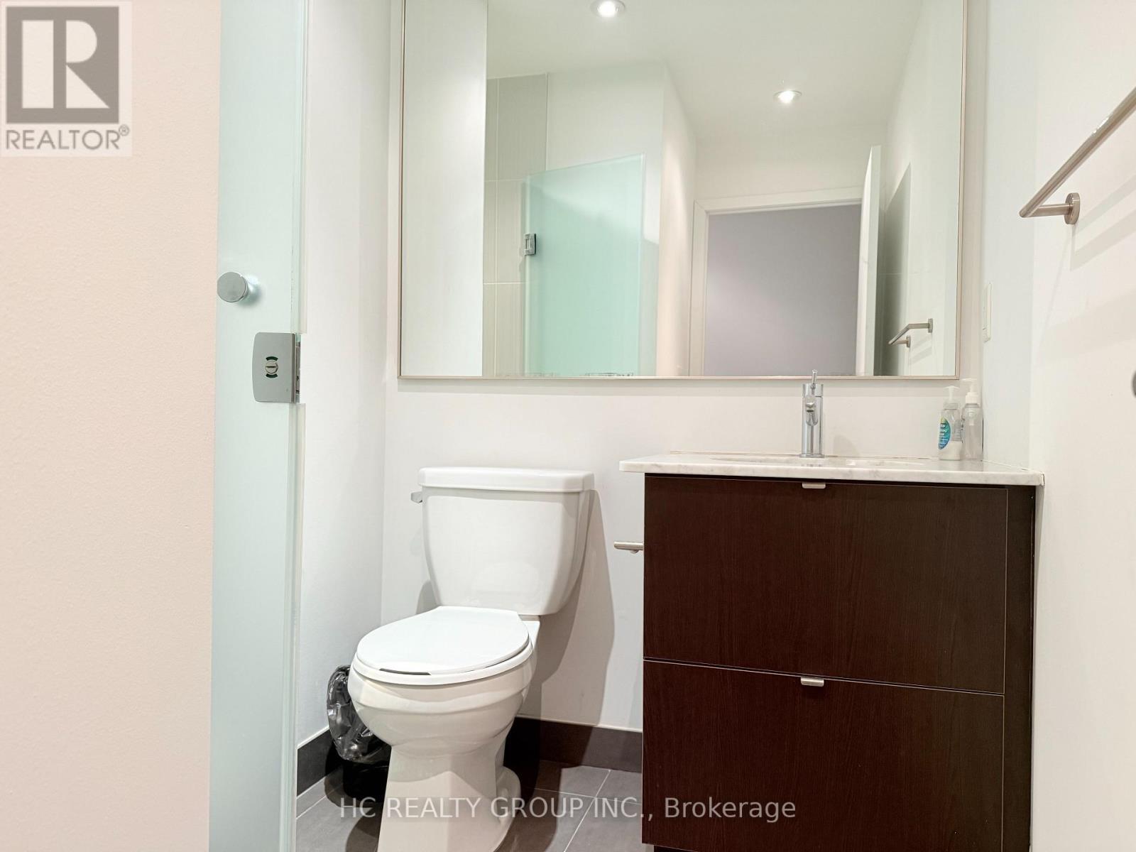 2311 - 170 Fort York Boulevard, Toronto, ON - Indoor Photo Showing Bathroom