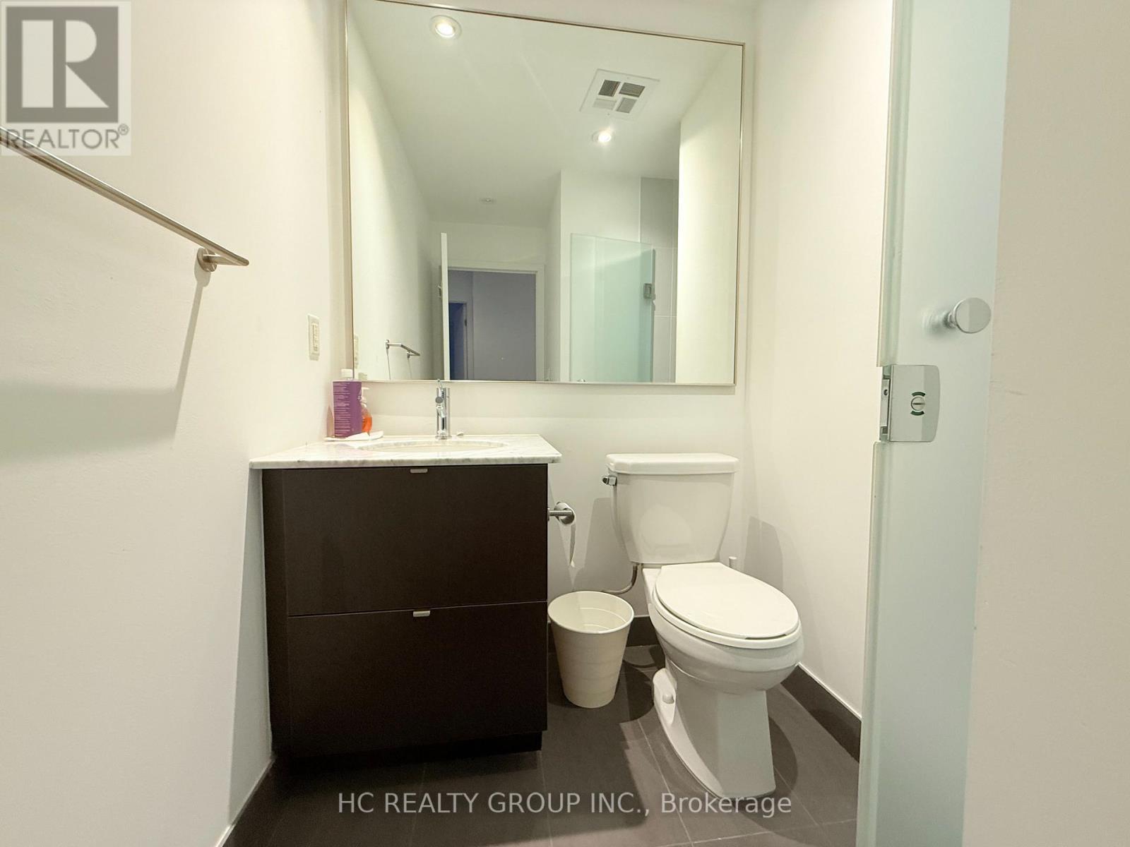 2311 - 170 Fort York Boulevard, Toronto, ON - Indoor Photo Showing Bathroom